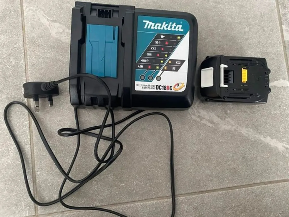 Makita DC18RC Fast Charger + BL1830B Battery - Image 3