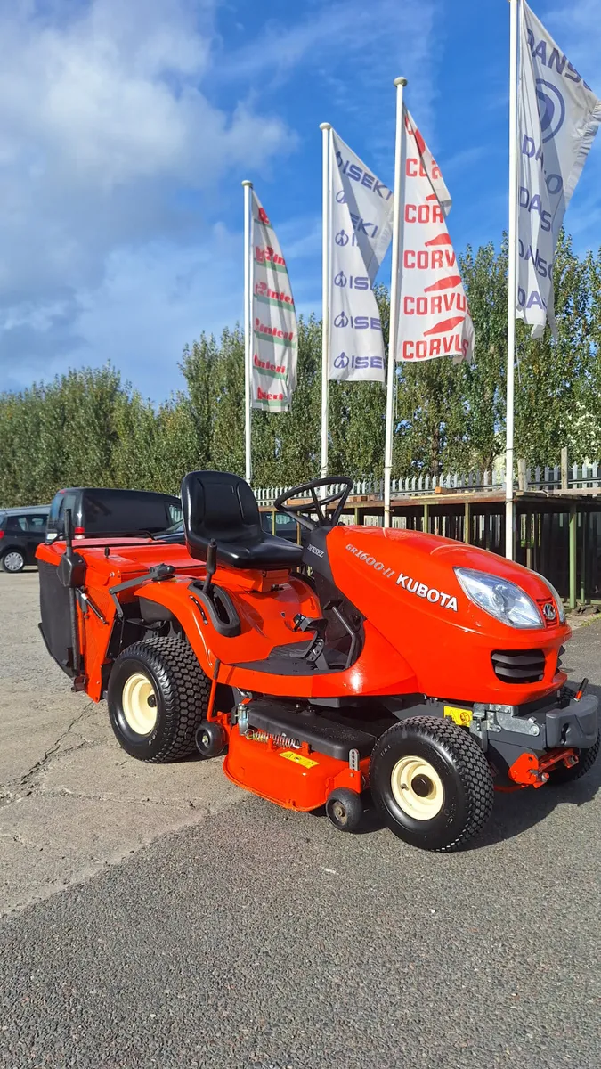 Kubota GR1600 ride on mower - Image 1