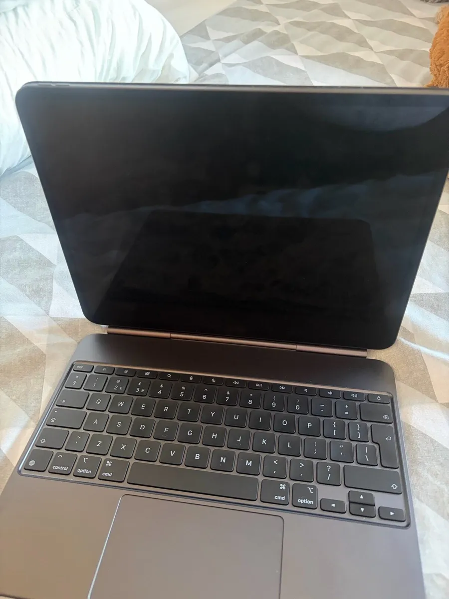iPad Pro M5 - Image 2