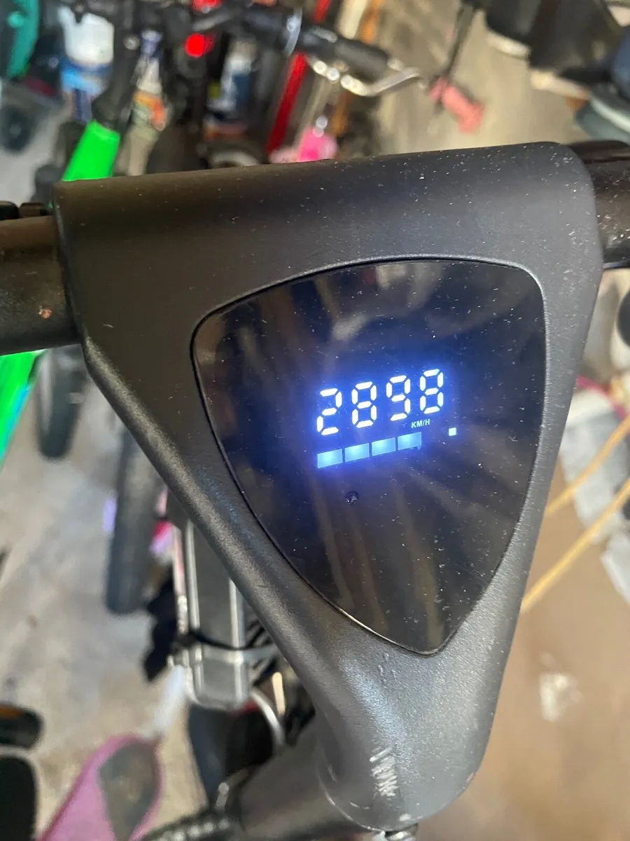 Electric bike - Image 2