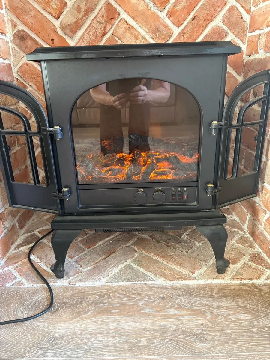 Electric fire - Image 2