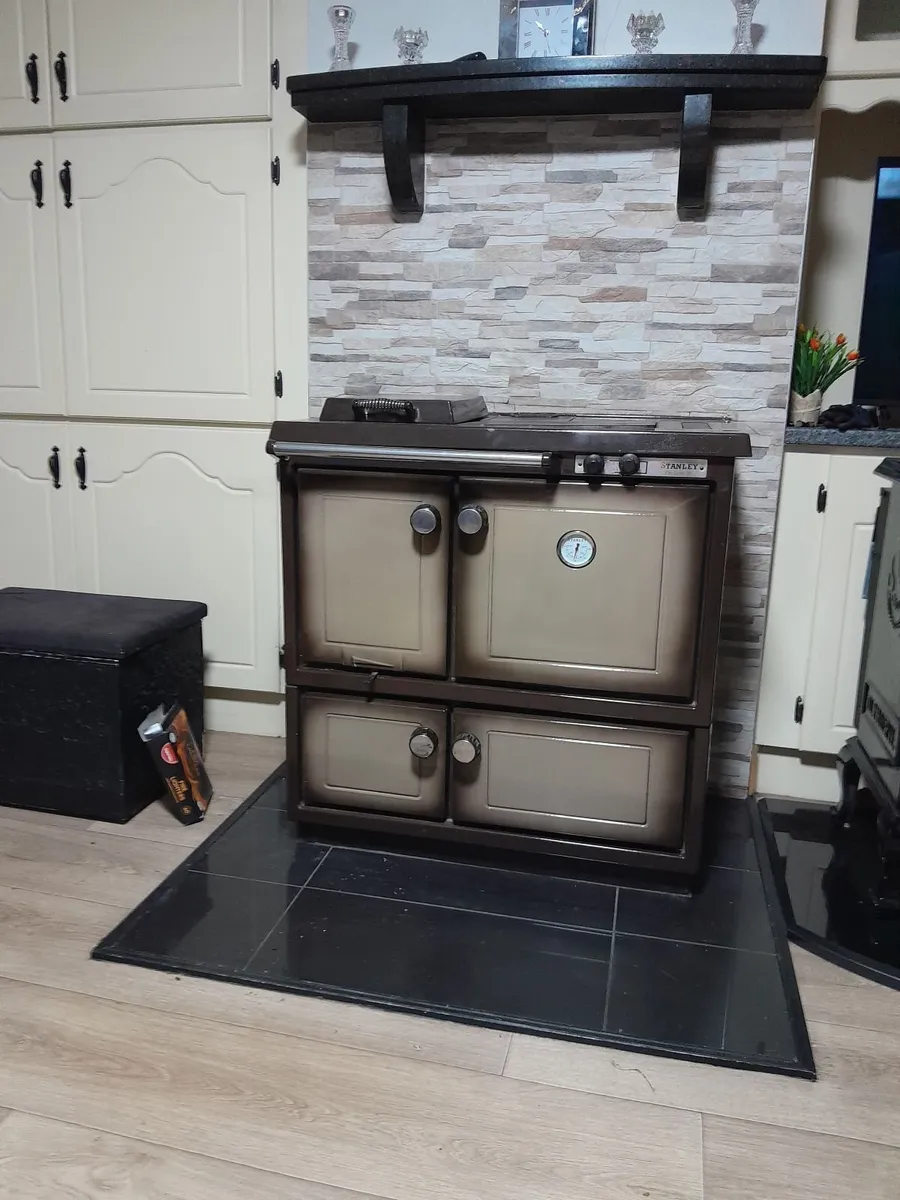 Stanley 90 deluxe Range - Image 1