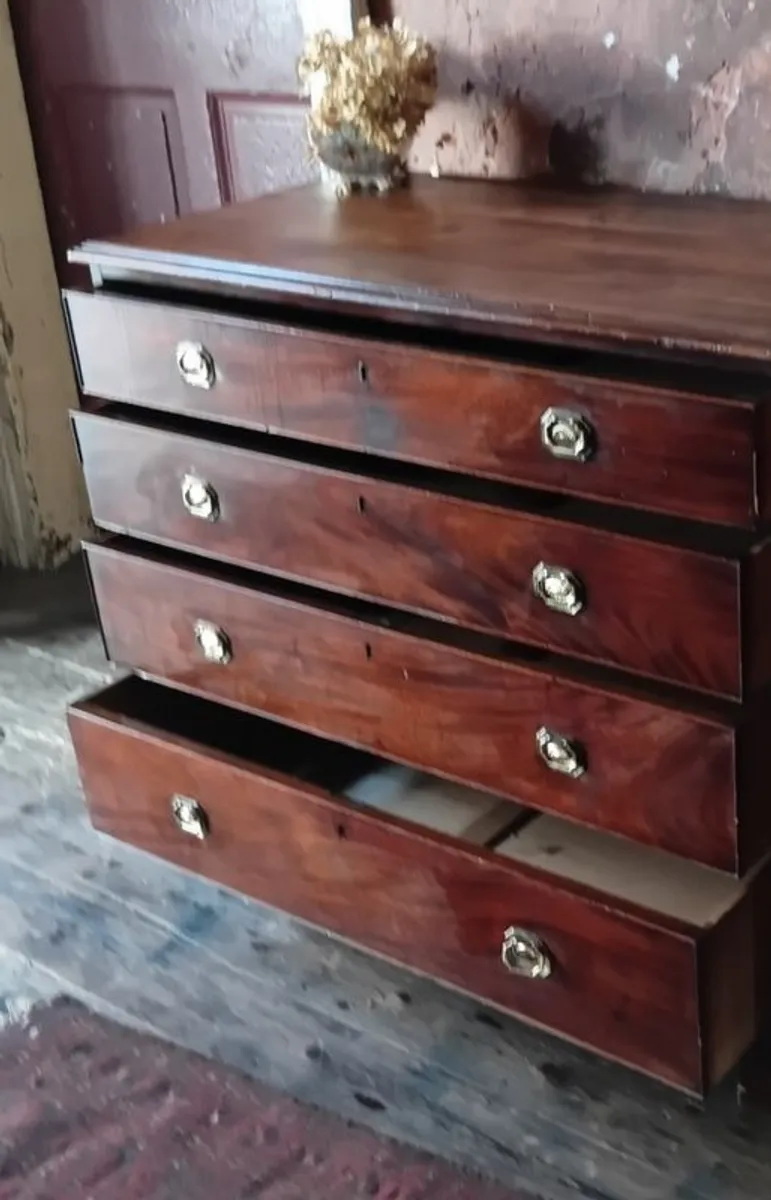 George IV mahogany Chest of Drawers - Image 4