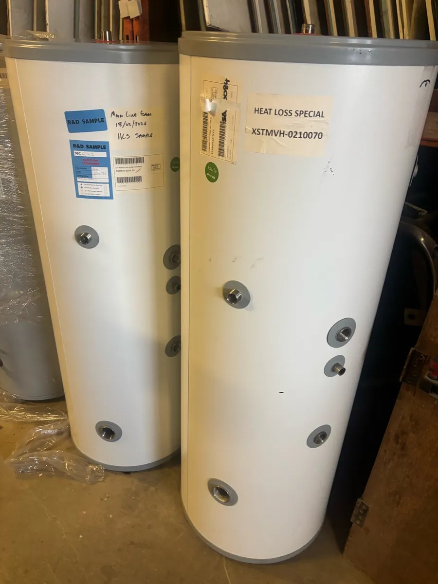 Water cylinders and rads - Image 1