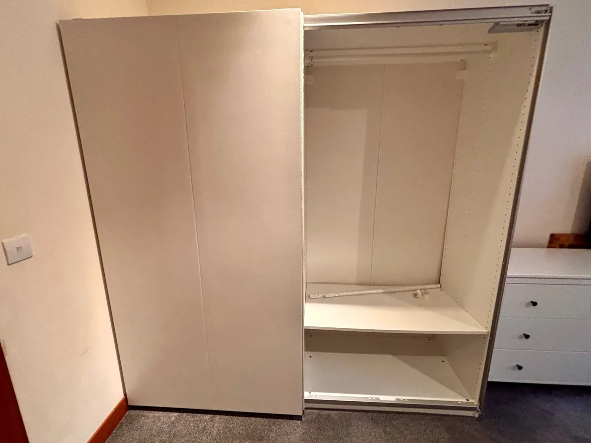 Wardrobe - Image 3