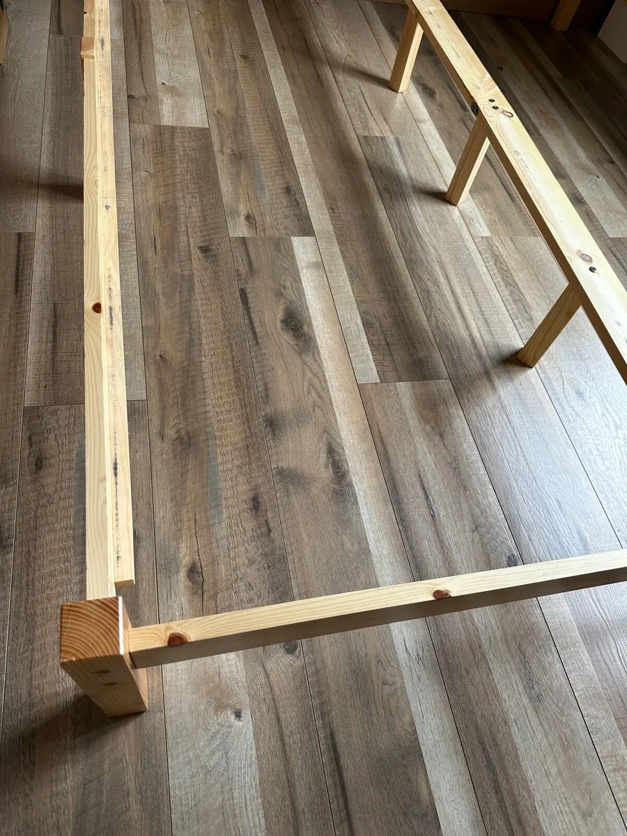 Bed 160x200 with slatted base and mattresses - Image 2