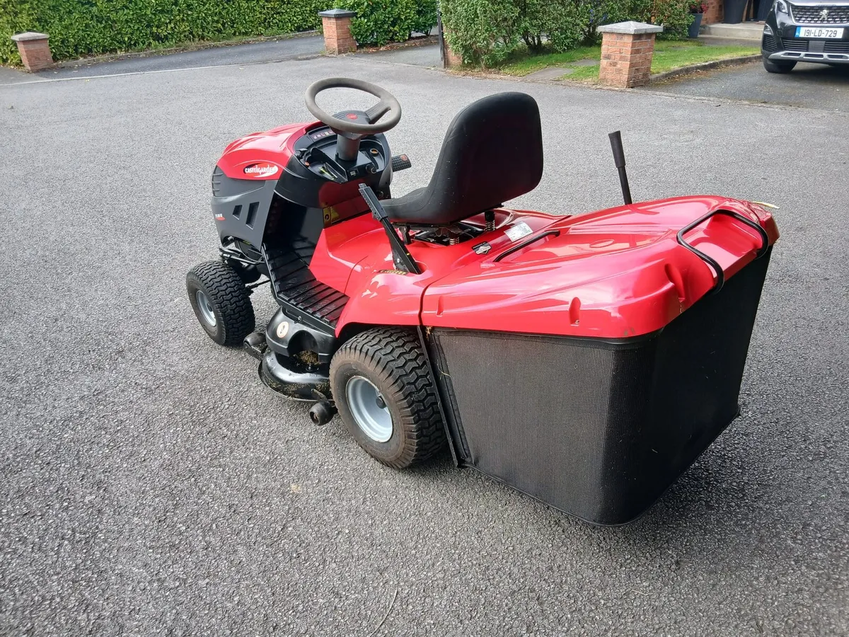 Ride on lawnmower - Image 4