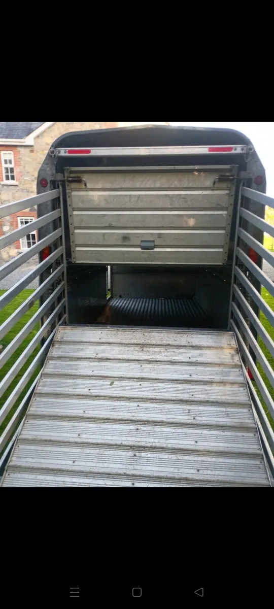 Ifor Williams sheep/cattle trailer - Image 4