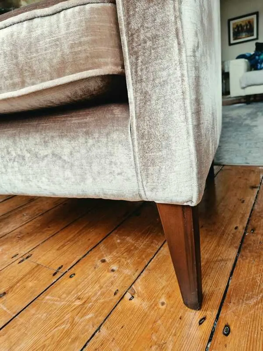 Chairs - Pair of Living Room Chairs - Image 4