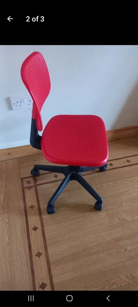 Swivel chair - Image 1