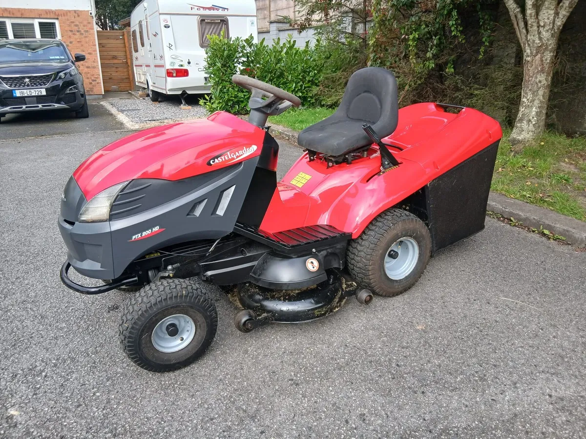 22hp castlegarden ride on lawnmower - Image 3
