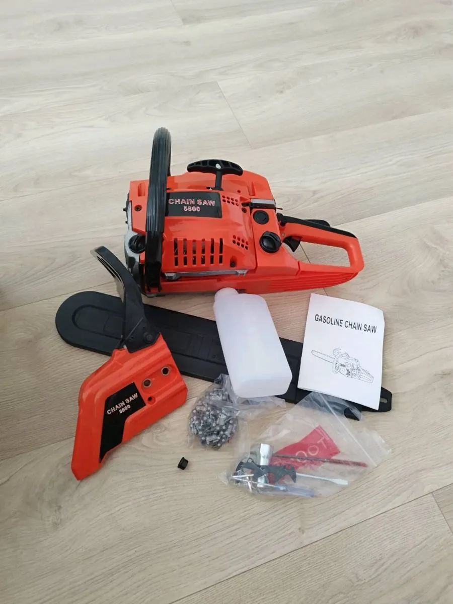 Brand new 
20inch 2-stroke Petrol Chainsaw - Image 1