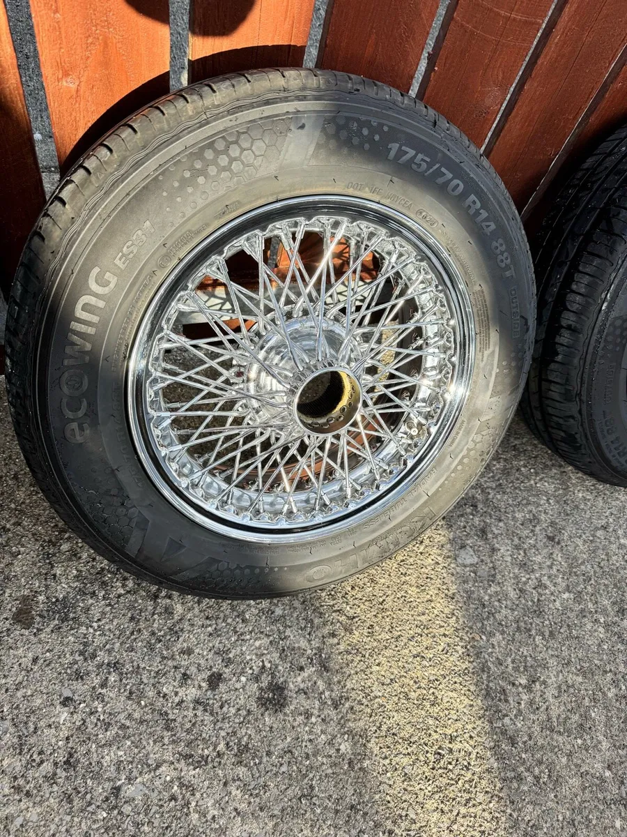 Mgb 72 spoke wheels - Image 4