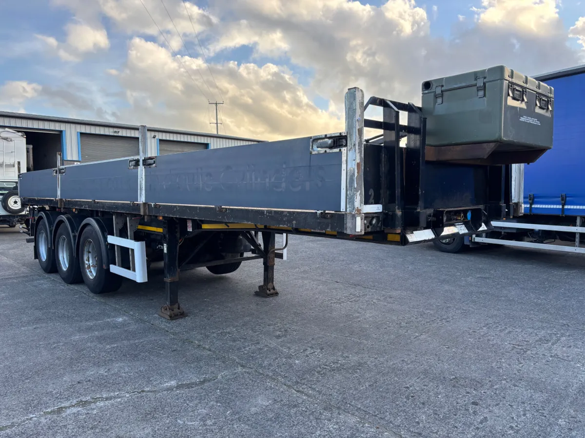 Dennison 30 foot Flat urban Extendable trailer - Image 4