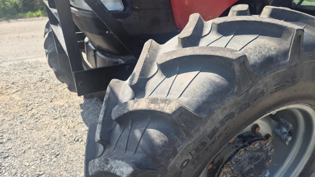 CASE JX 95 4WD & LOADER - Image 3