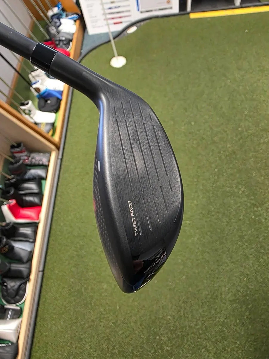 As New Taylormade Qi35 - Image 4