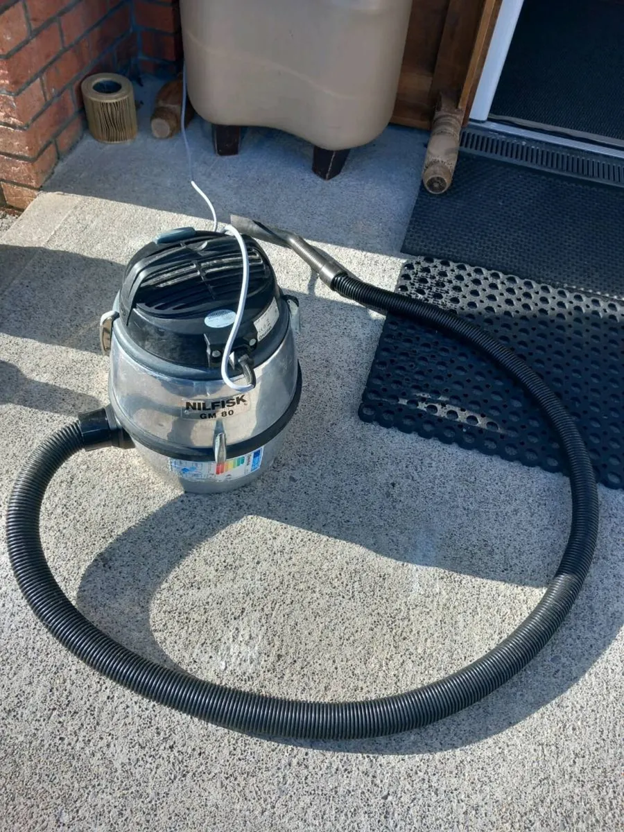 Nilfisk hoover - Image 3