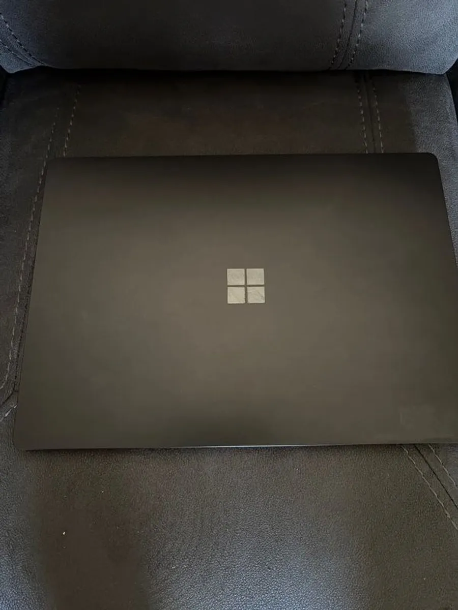Microsoft Surface 4 Laptop - Image 1
