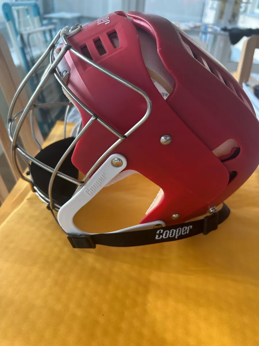 Hurling Helmet - Image 2