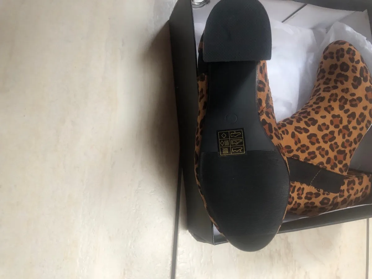 Leopard print boots - Image 3