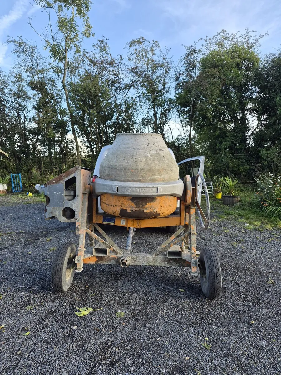 Altrad 4 Bag Mixer - Image 3