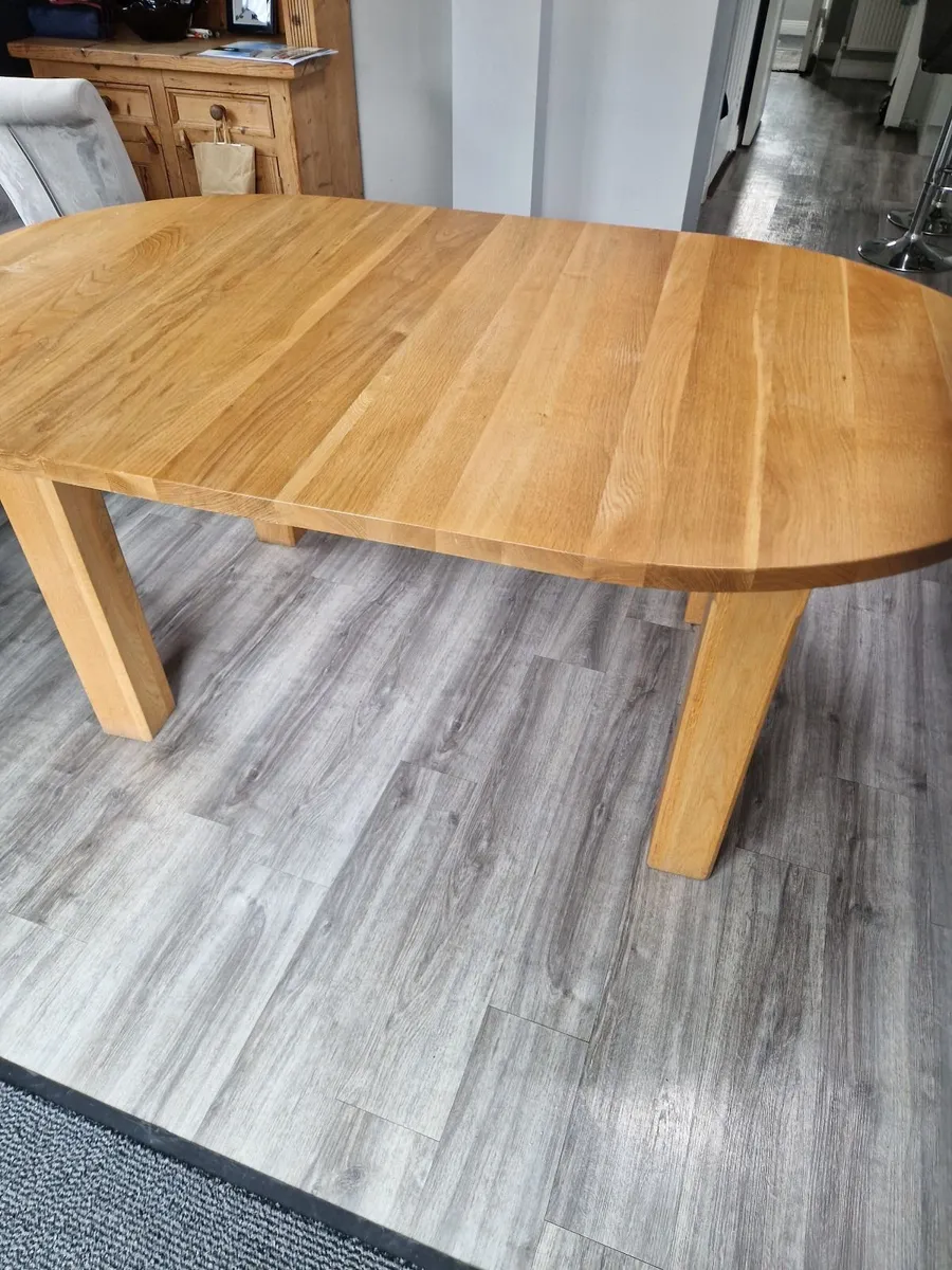 Oak table - Image 1