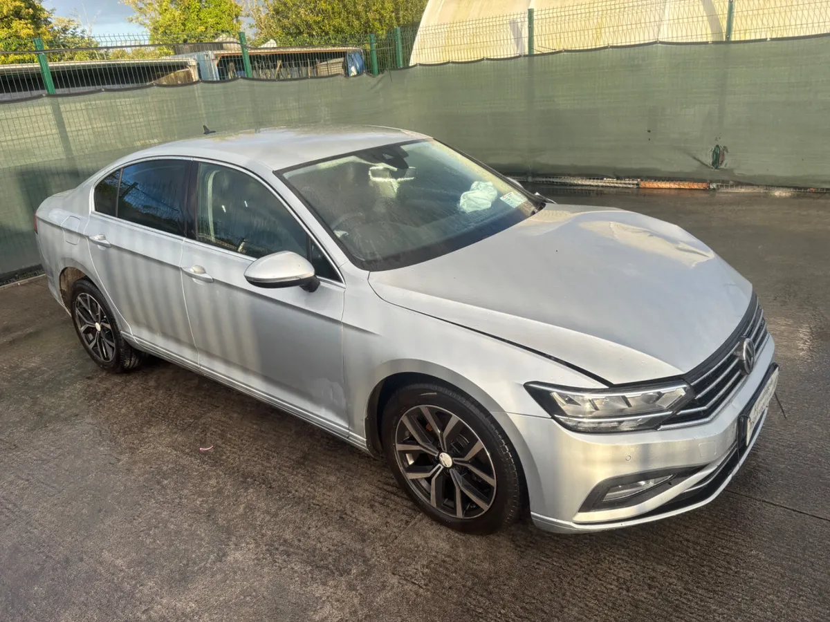 201 VW Passat 2.0 TDi  Full leather - Image 2