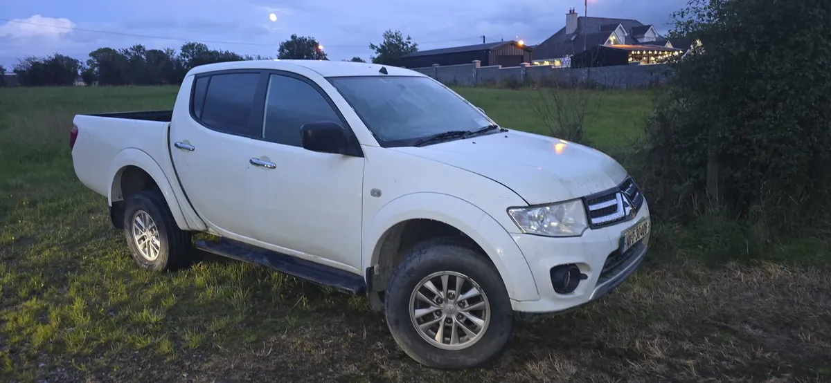 Mitsubishi l200 - Image 1