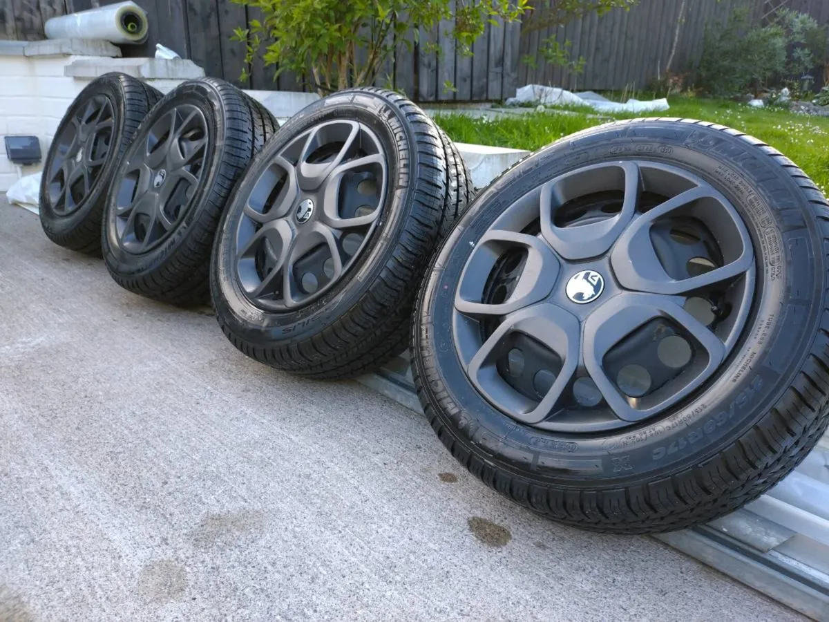 Brand new vans tyres Michael 215/60 R17c - Image 3