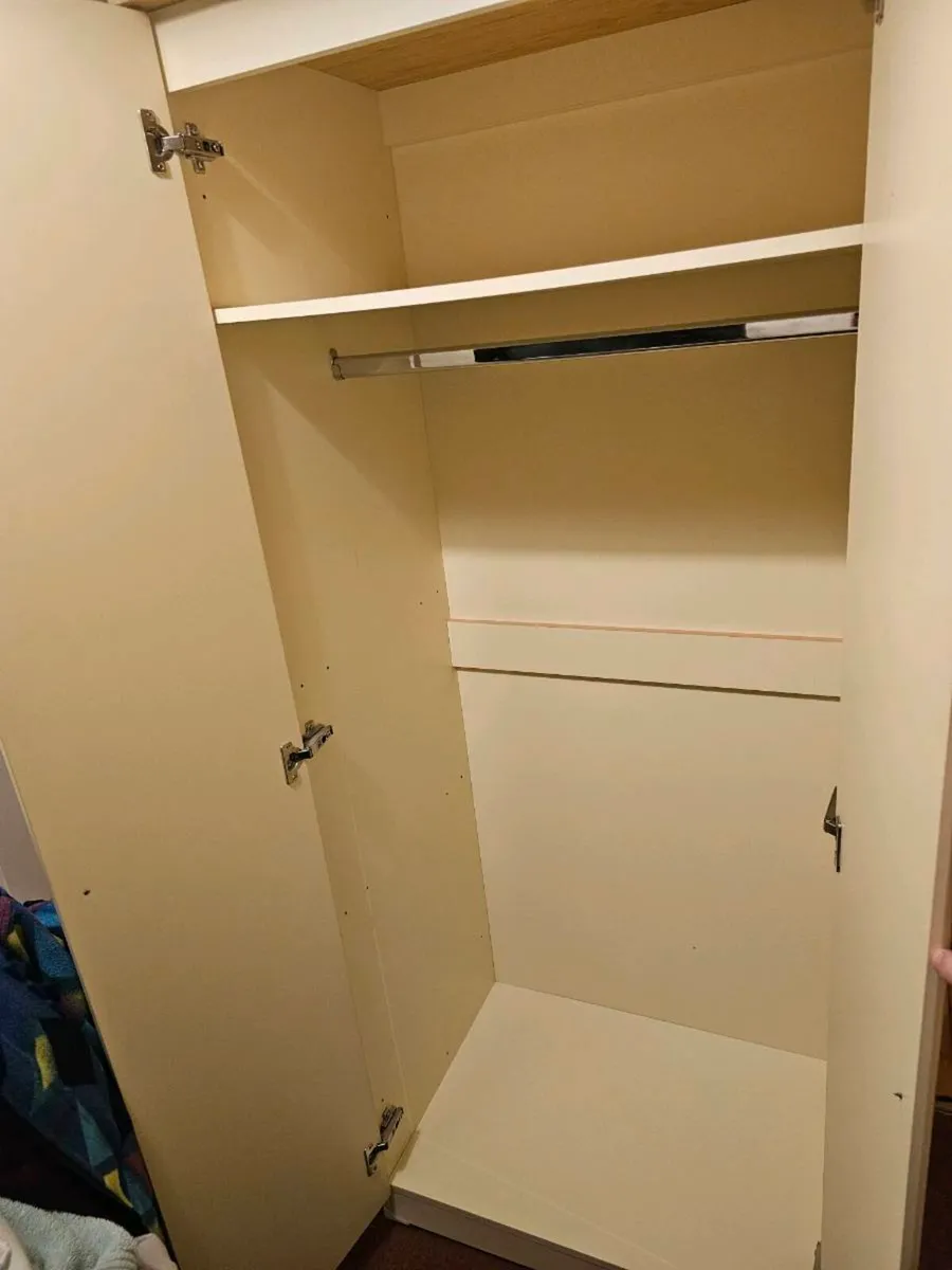 Wardrobe - Image 4
