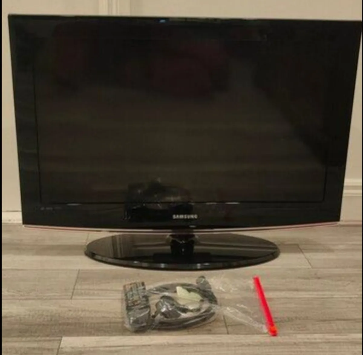 TV - Image 2