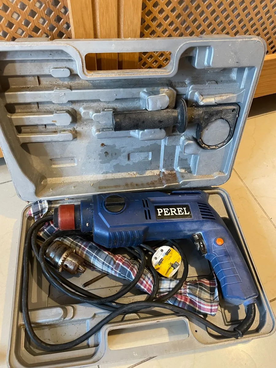 Perel corded rotary hammer drill SDS-Plus chuck - Image 1