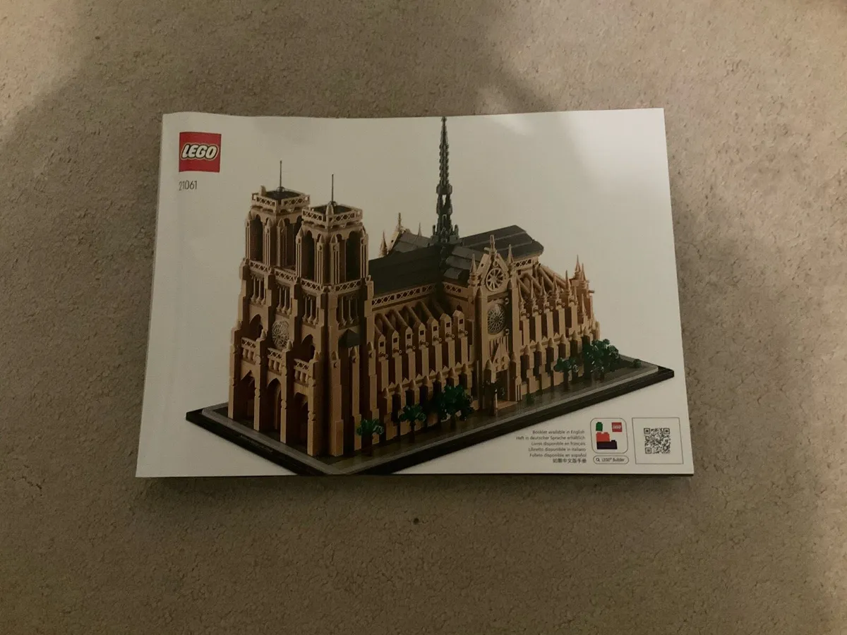 Lego Notre Dame (complete) - Image 2