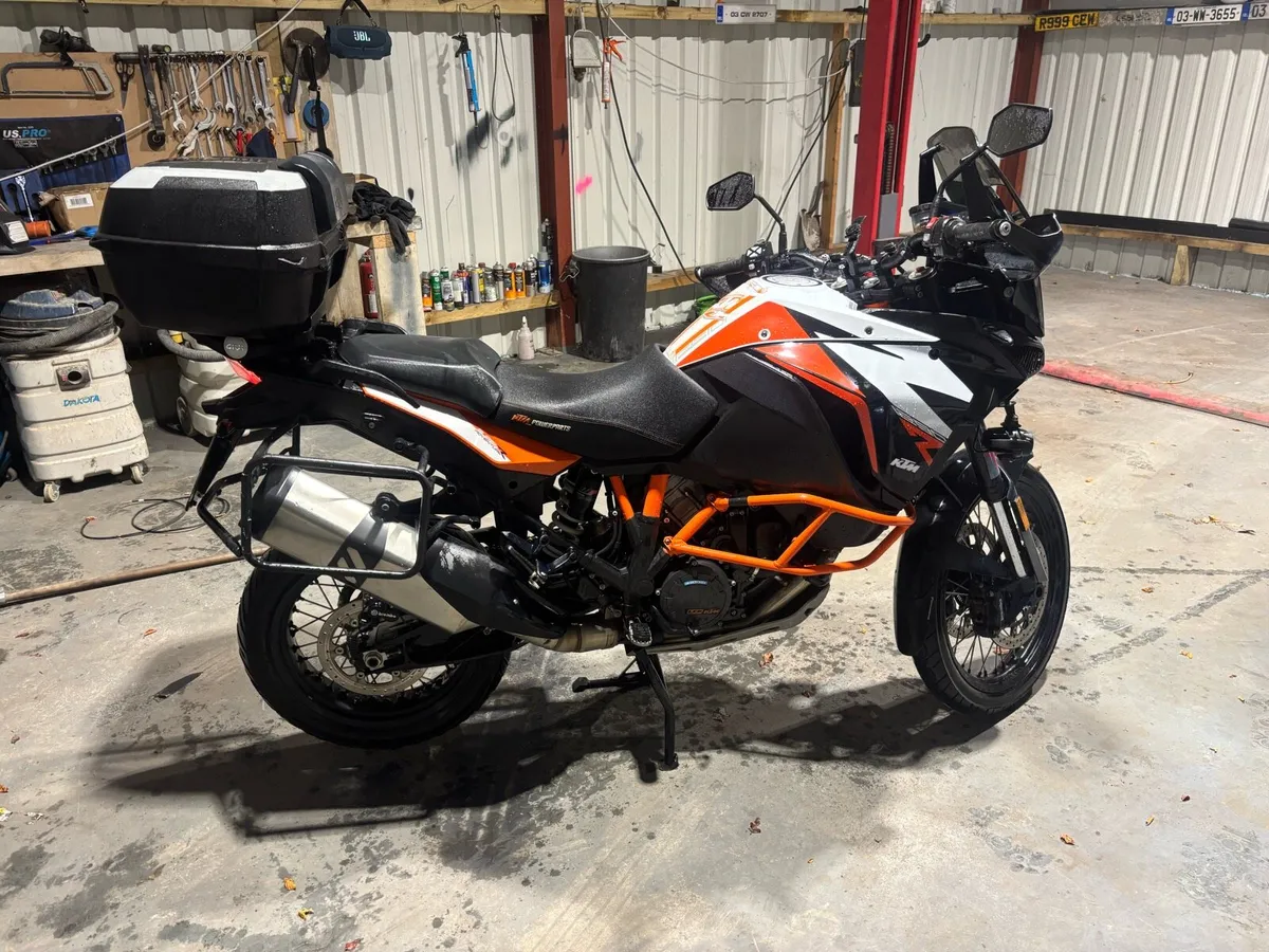 Motorbikes - Image 1