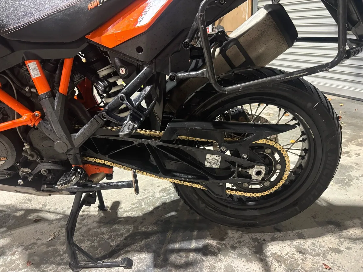 Motorbikes - Image 2