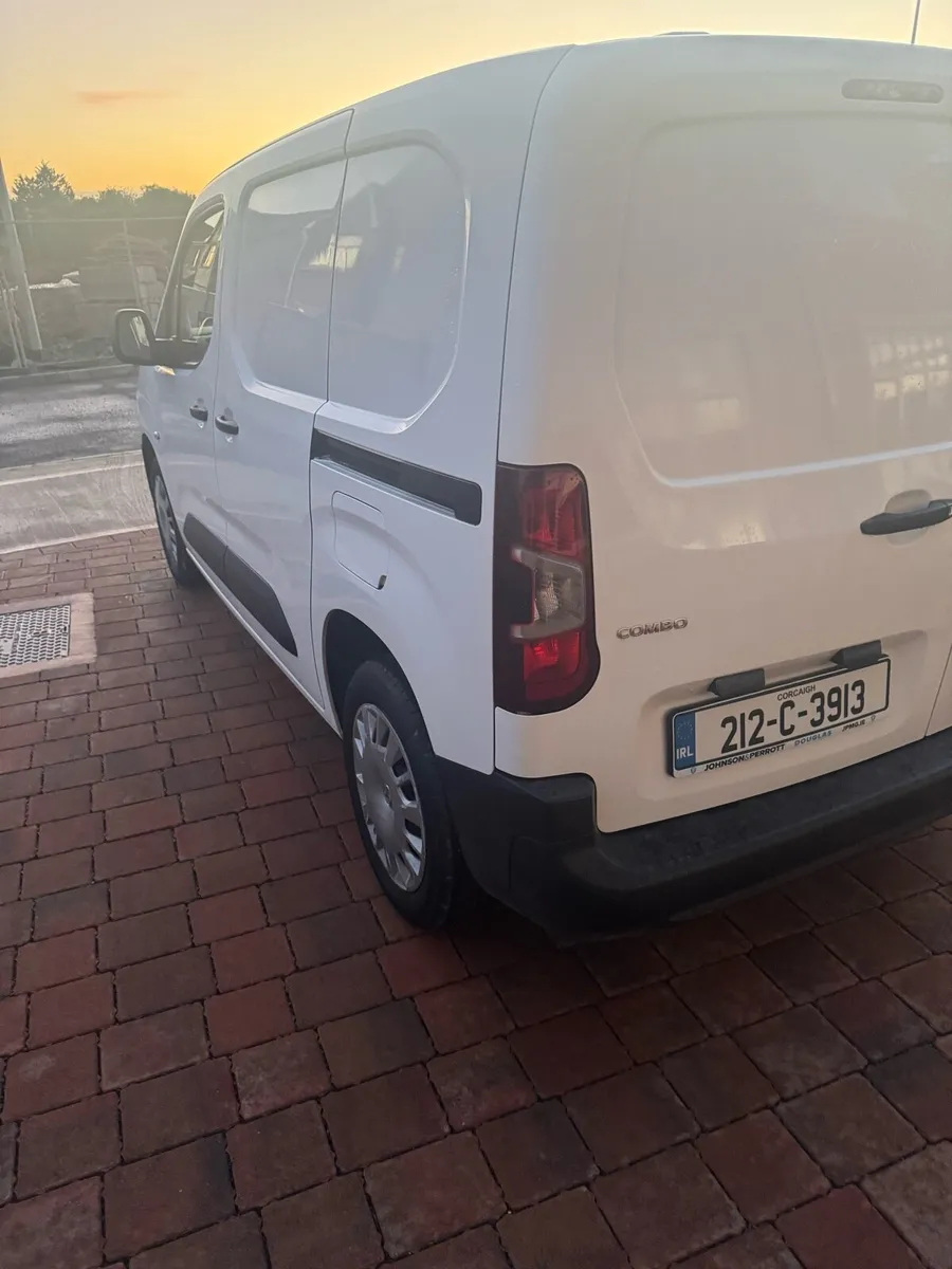 2021 OPEL COMBO - Image 4