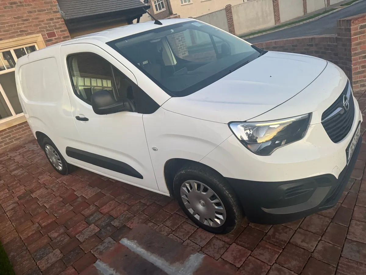 2021 OPEL COMBO - Image 1