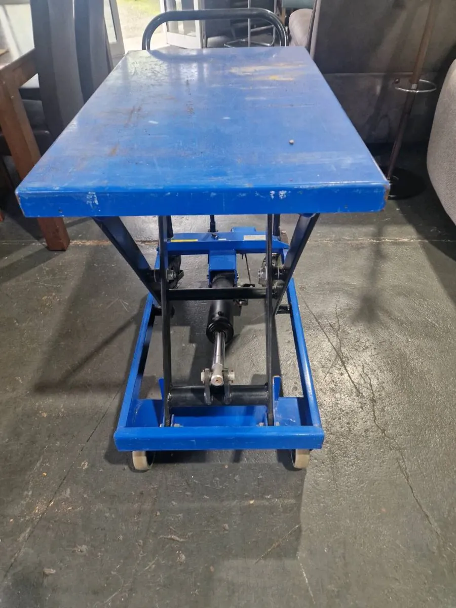Hydraulic table lift trolley - Image 2