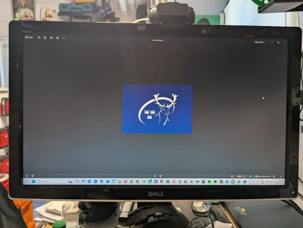 Dell 24" st2410b monitor - Image 1