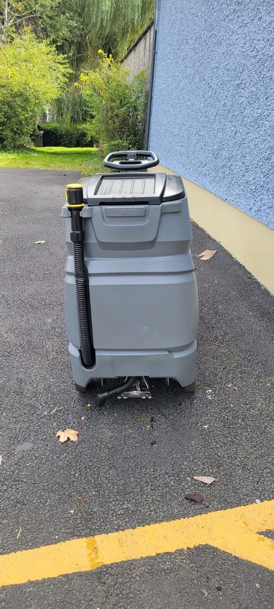Karcher ride on scrubber dryer 50/70 R classic - Image 2