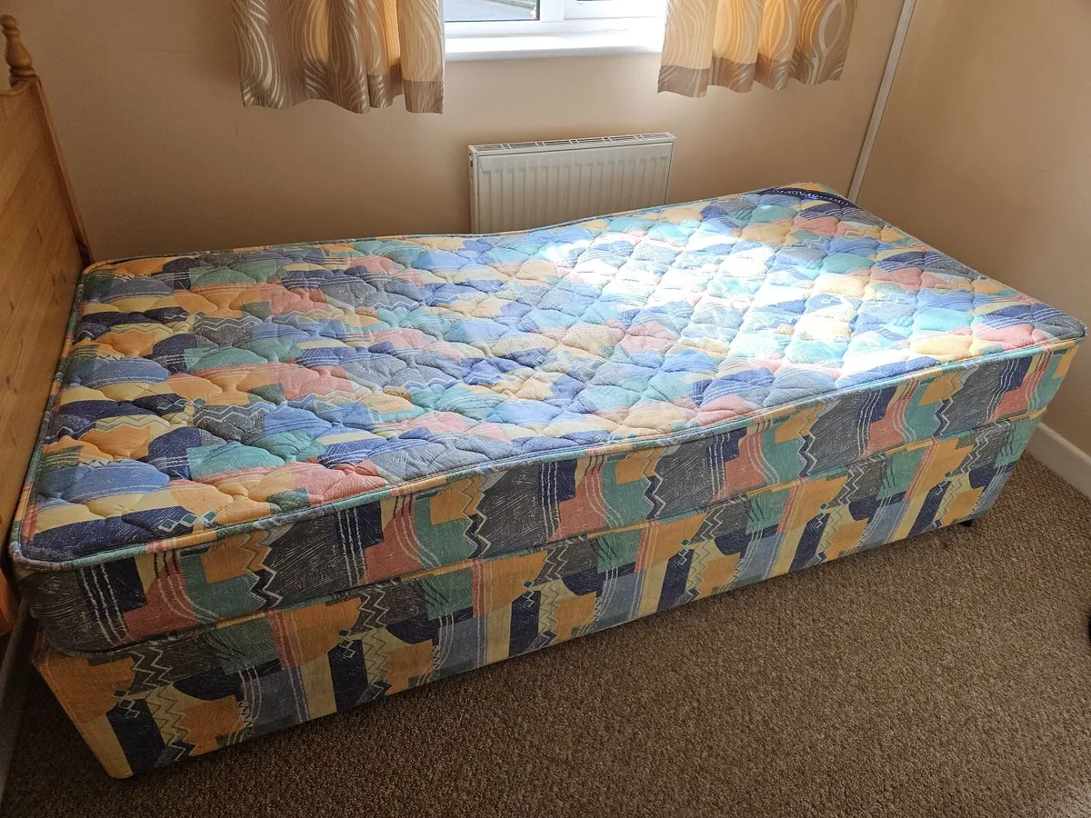 Single Bed (Bed Base & Mattress)
