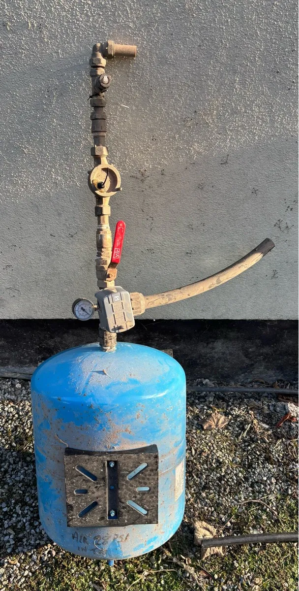 Water treatment system — used - Image 1