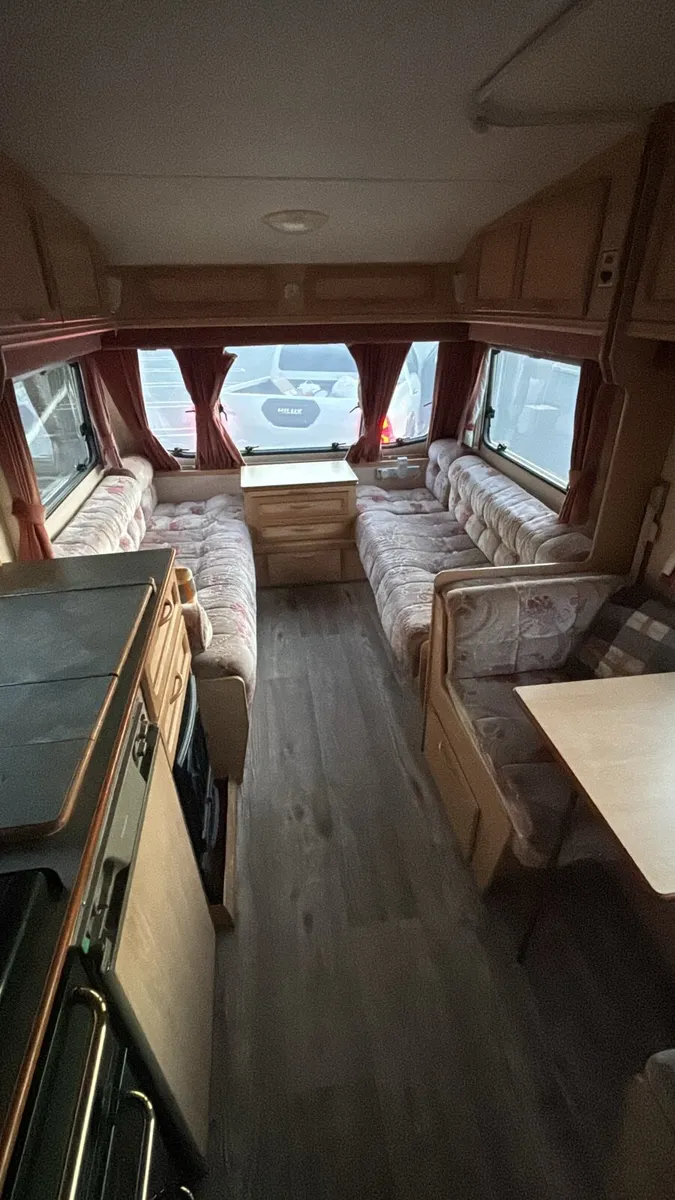 Abbey Cachet 4 berth - Image 3