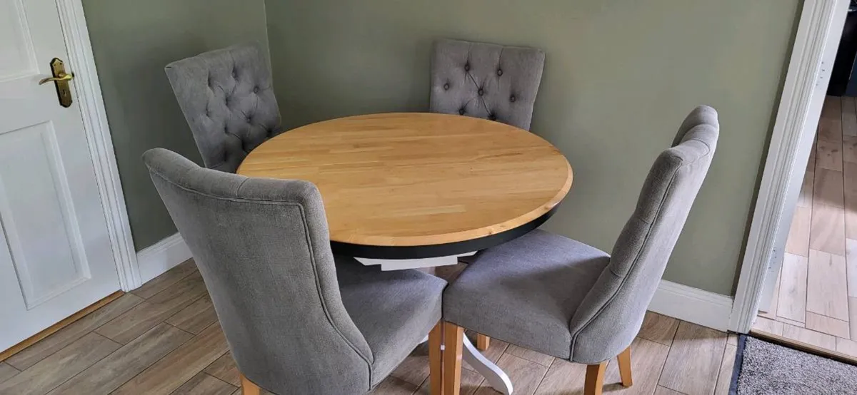 Dining Room Table - Image 1