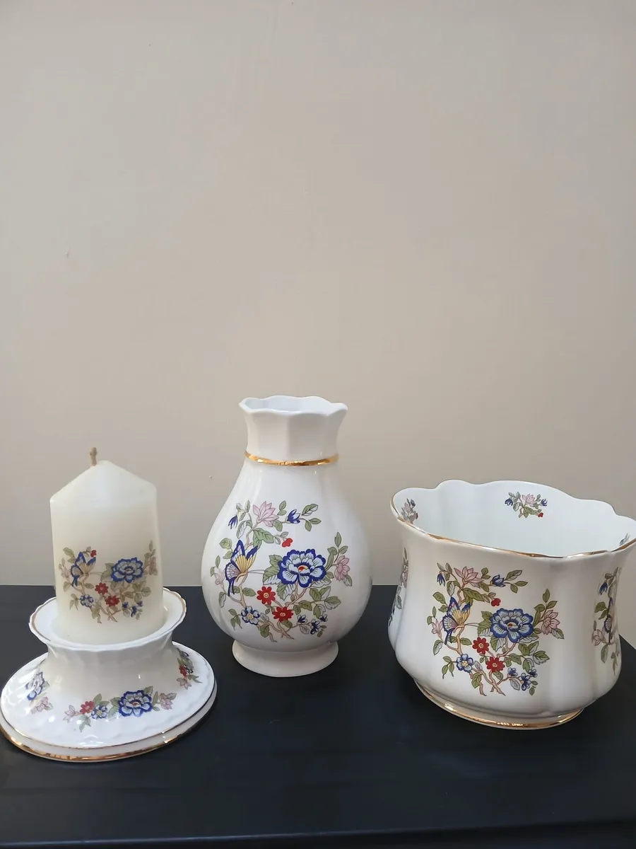 Tara China Set