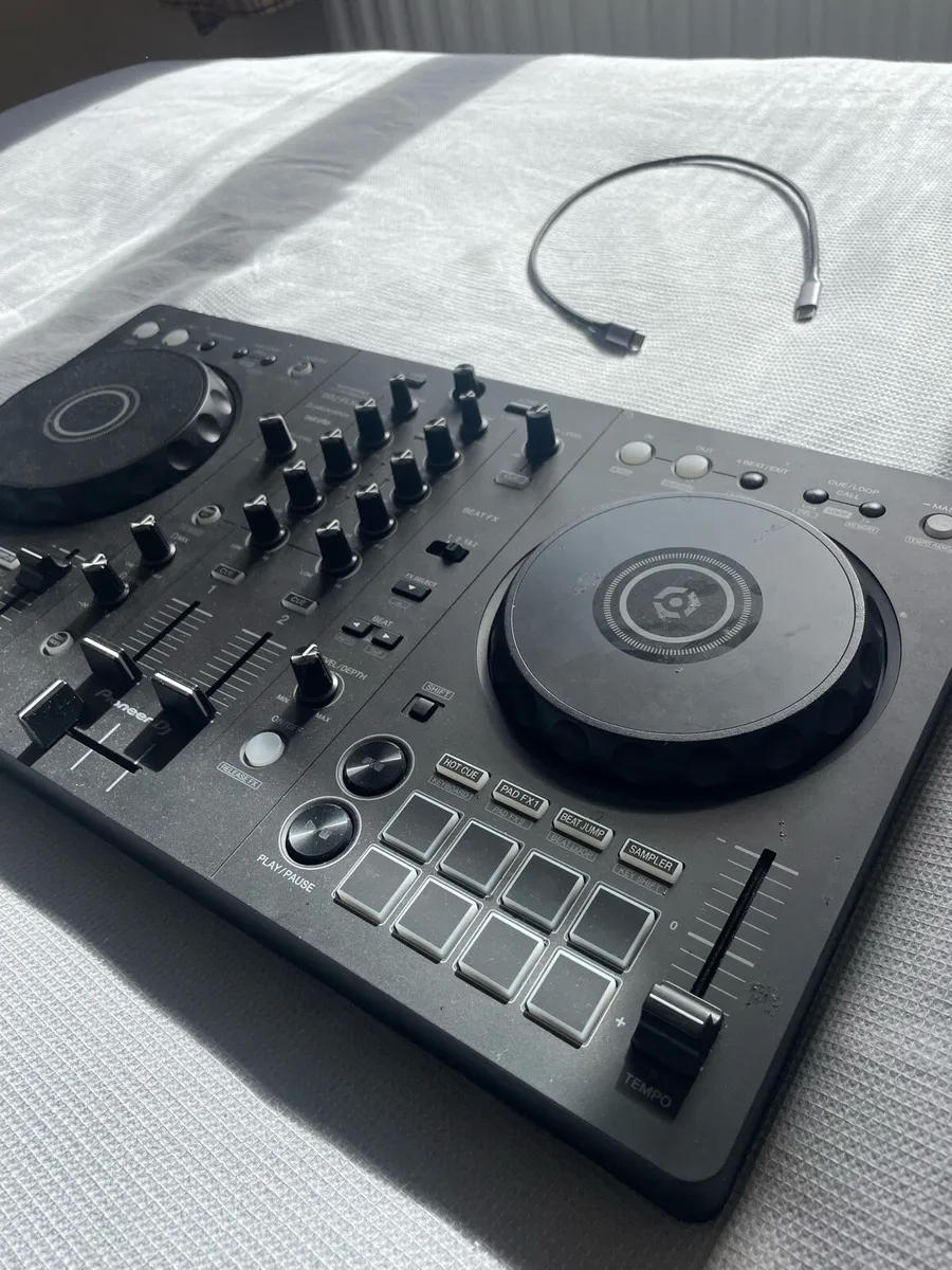 Dj Pioneer FLX4 - Image 1