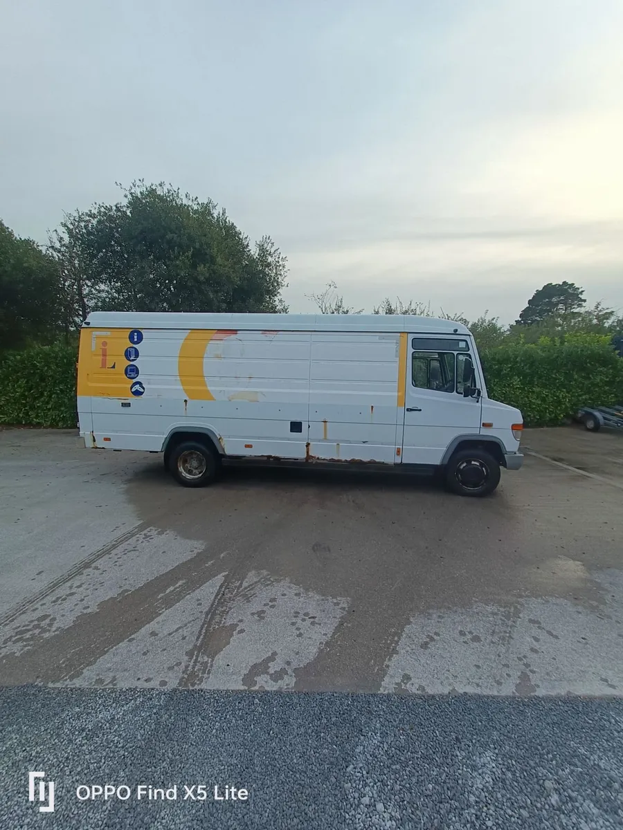 Mercedea Vario 814D camper - Image 4