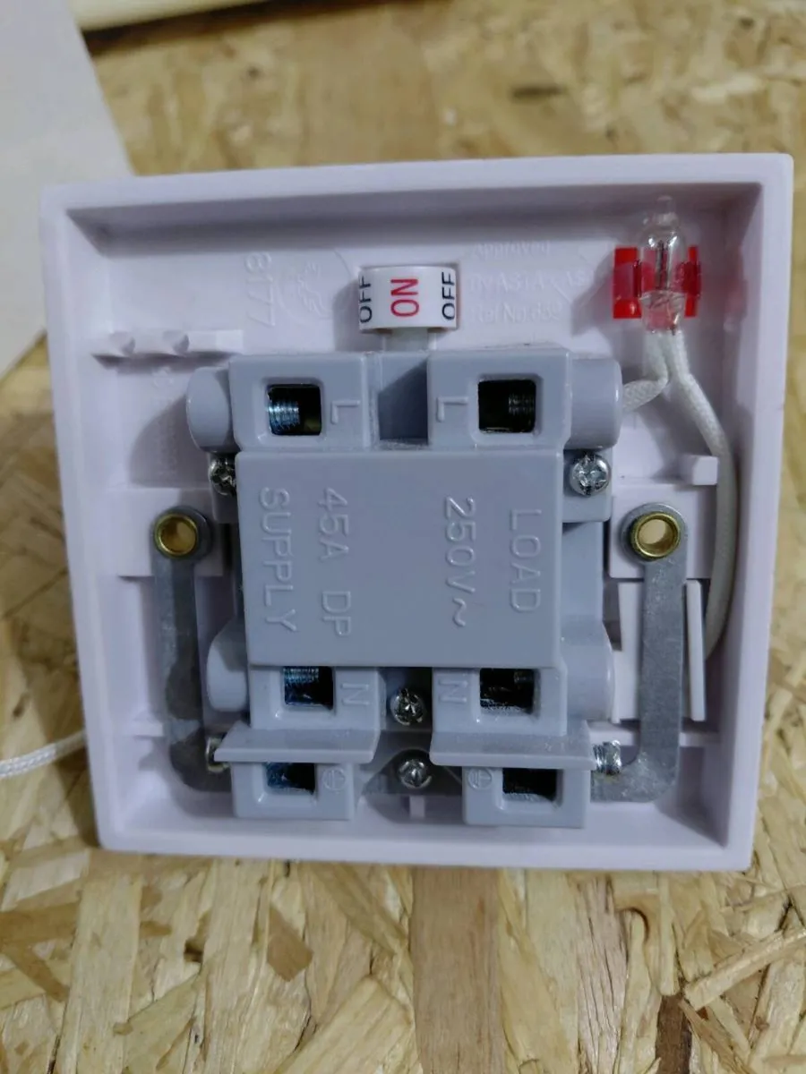 Switch - Image 4