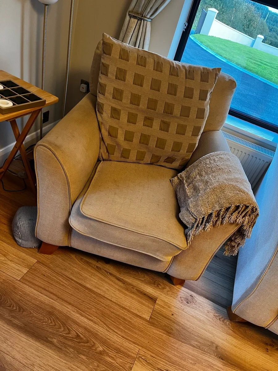 Sofa - Image 4