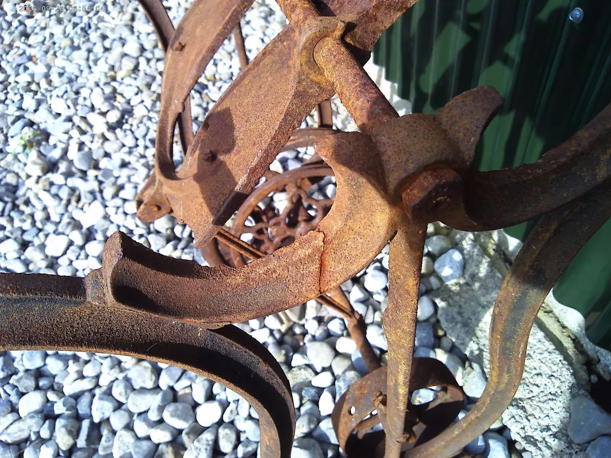 Sewing Machine Base - Image 4